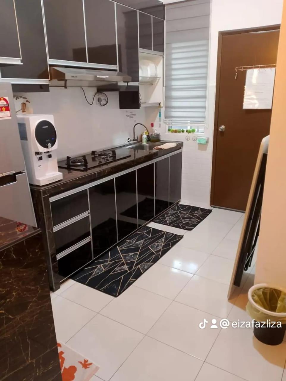 Fazlizasuite Homestay @ Teluk Kemang-Muslim Preferred พอร์ตดิ๊กสัน ภายนอก รูปภาพ