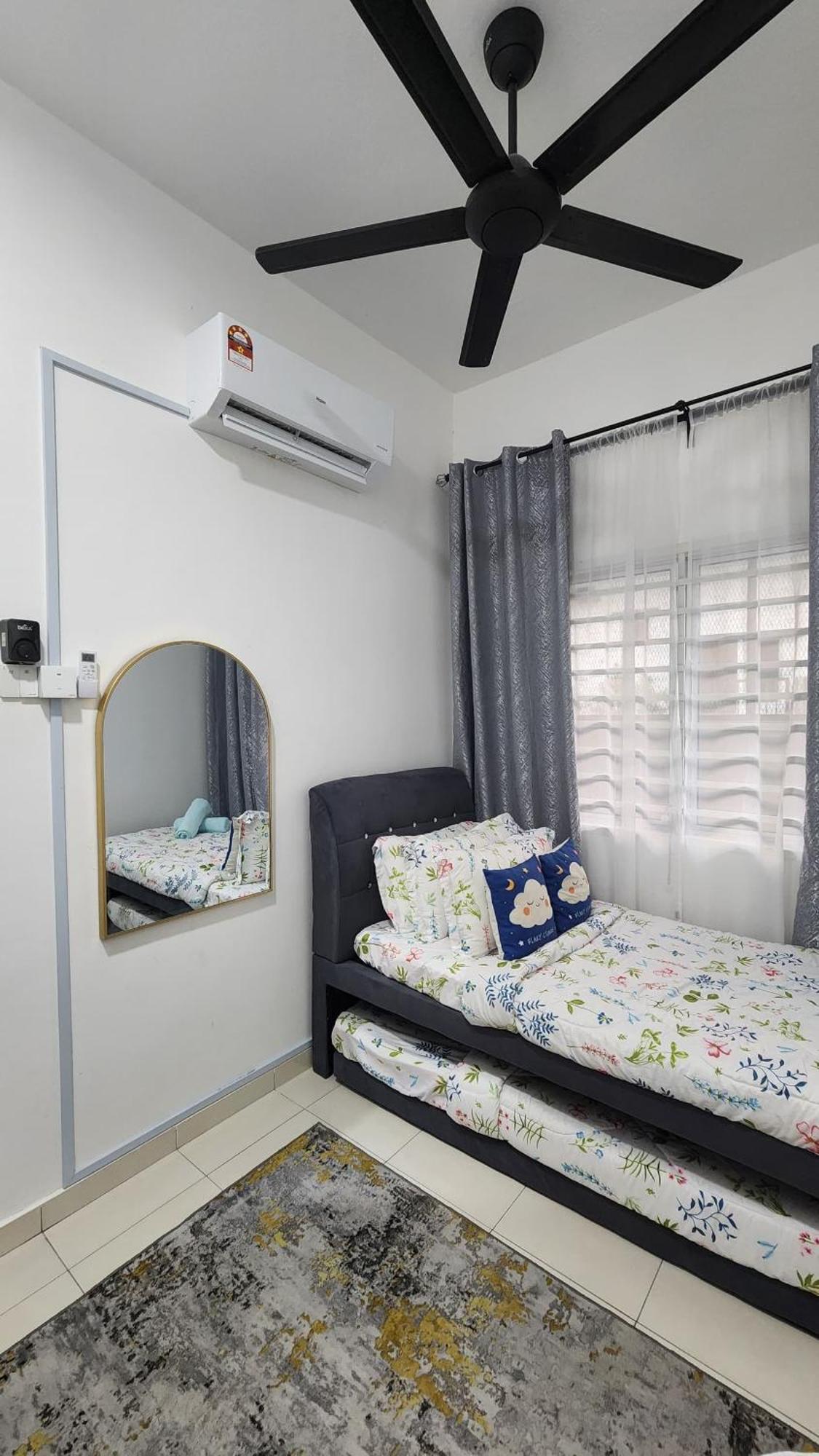 Fazlizasuite Homestay @ Teluk Kemang-Muslim Preferred พอร์ตดิ๊กสัน ภายนอก รูปภาพ